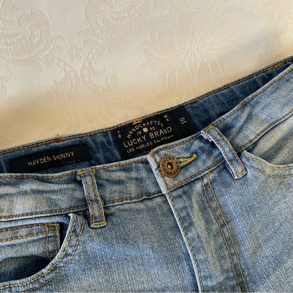 Girls Lucky Brand Light wash Skinny Jeans - Picture 6 of 7